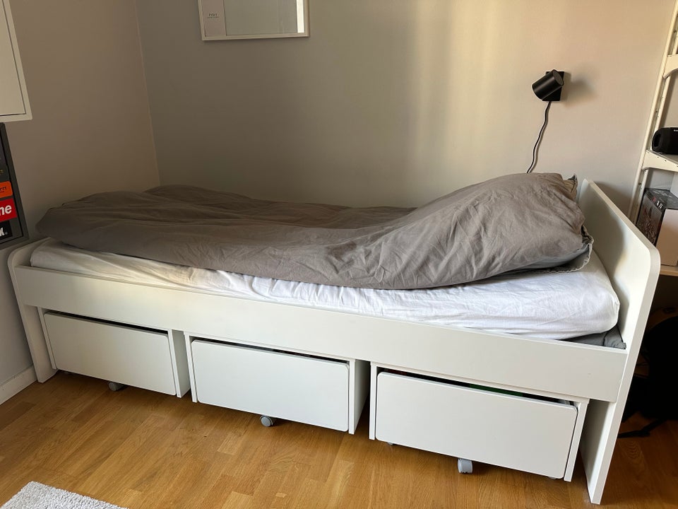 Enkeltseng, IKEA, b: 96 l: 204 h: 78