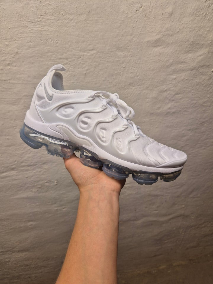 Sneakers, Nike Air Vapormax Plus