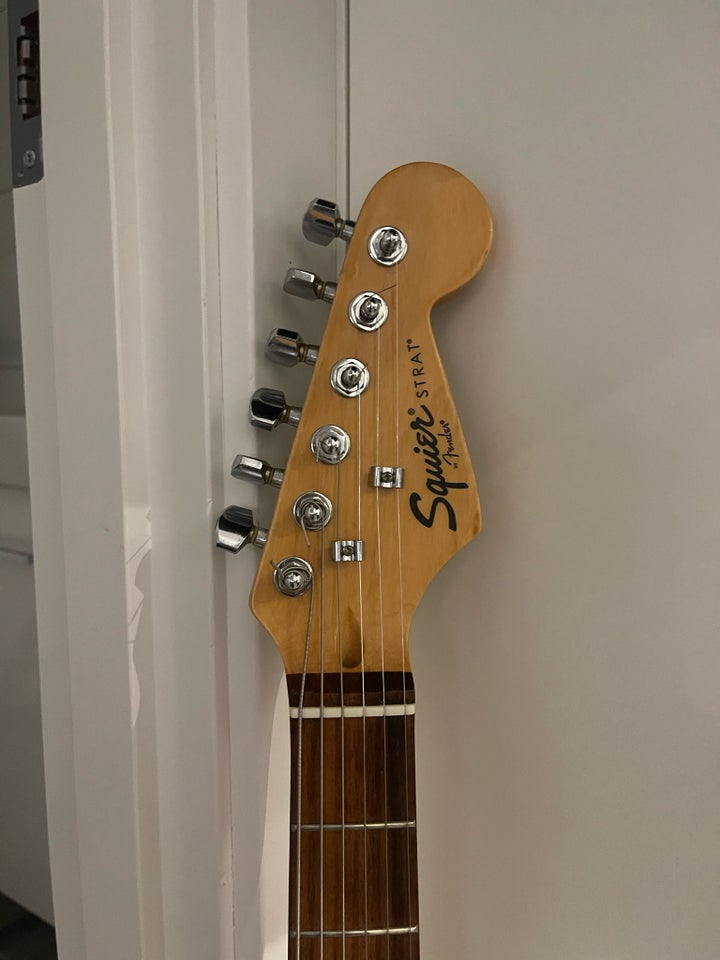 Elguitar, Squier Bullet Sort