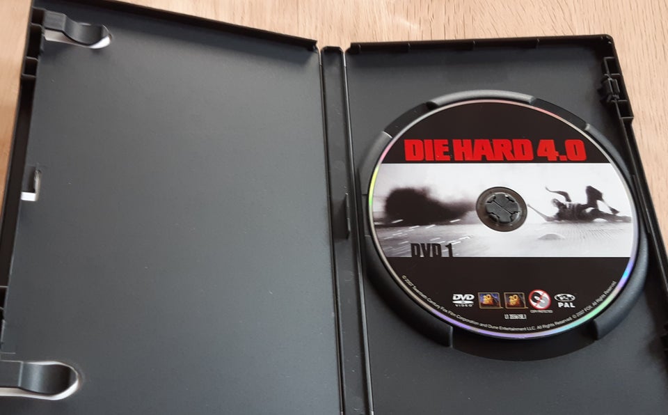 Die hard 4.0, DVD, action