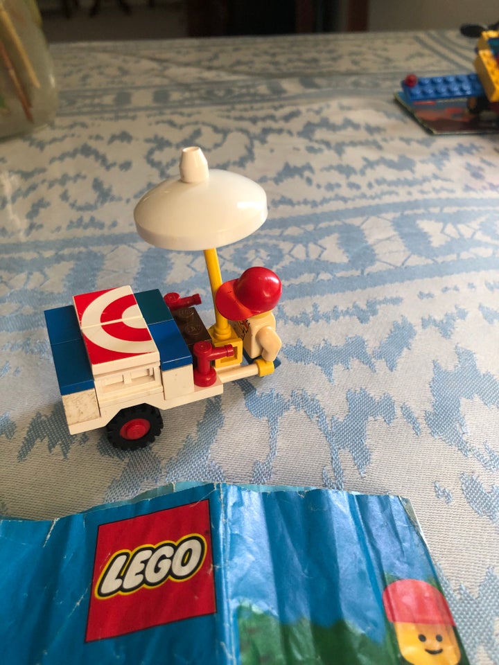 Lego andet Lego