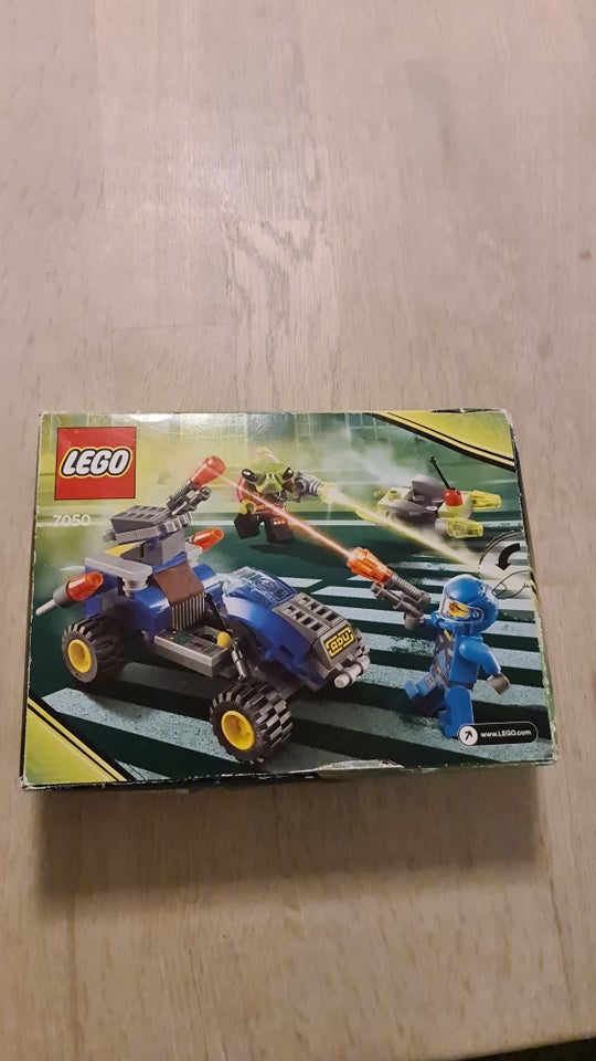 Lego Alien conquest 7050