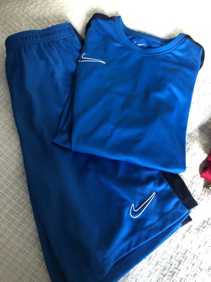 Sportstøj, Shorts og bluse, Nike