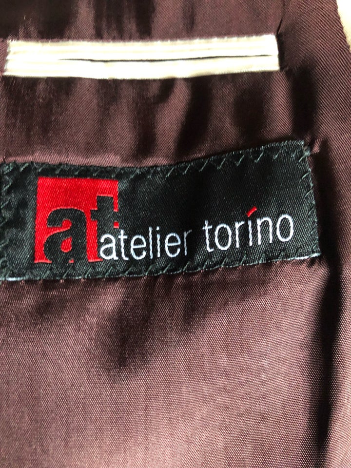 jakkesæt, Torino, str. L