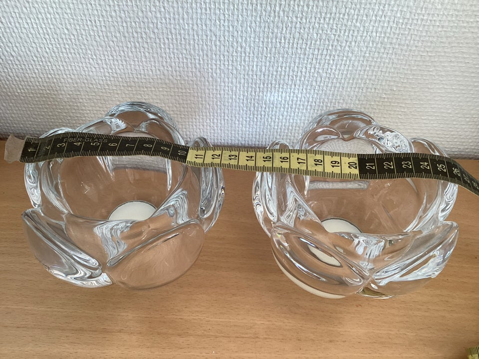 Glas, 2 store Lotus Stager,