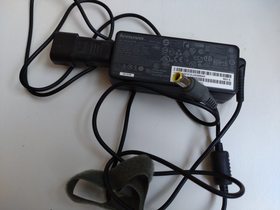 Adapter Lenovo