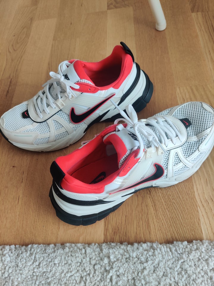 Sneakers, str. 41, Nike