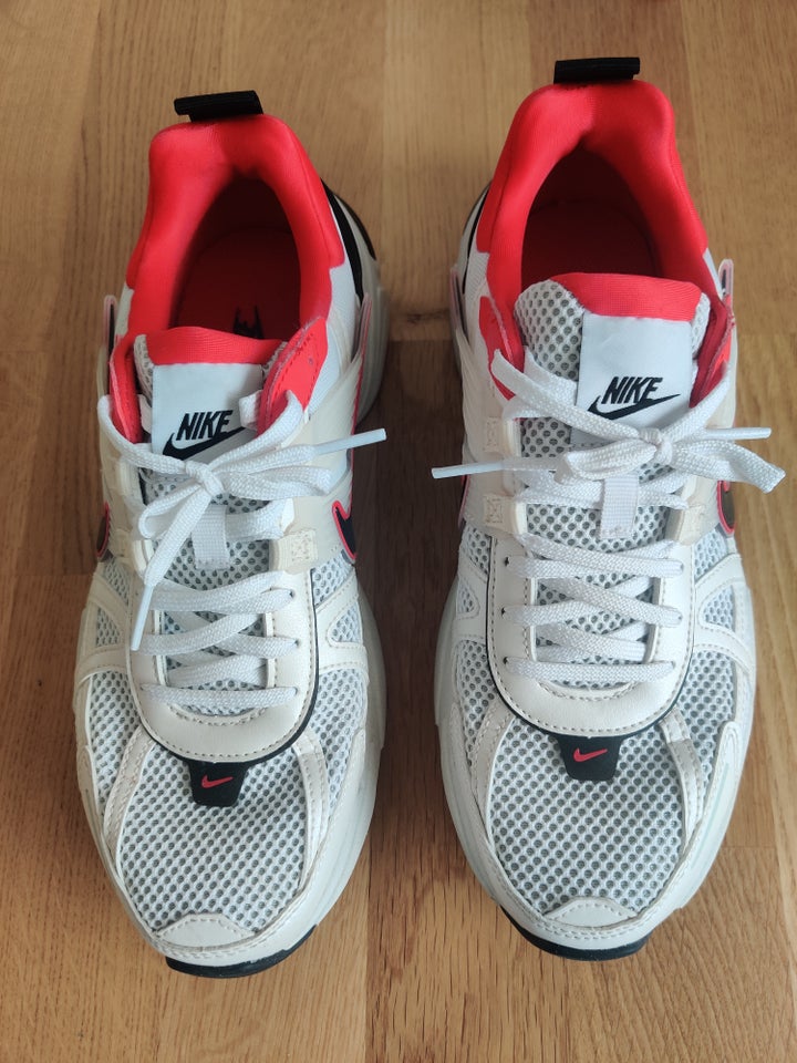 Sneakers, str. 41, Nike