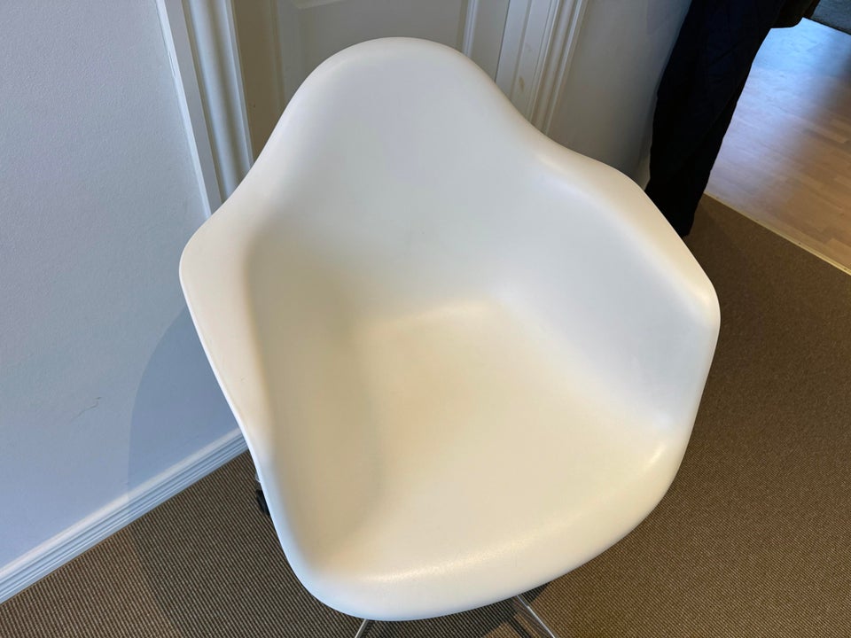 Kontorstol Eames Plastic