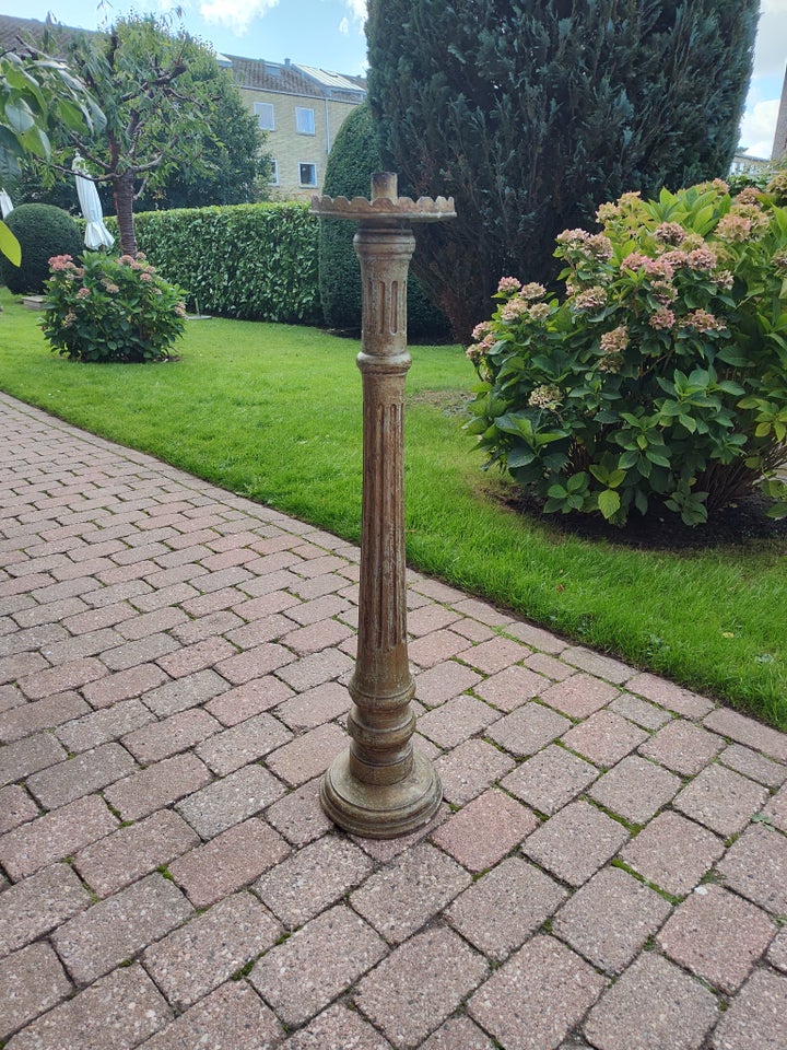 Kirke lysestage ca 110 cm høj, Træ og