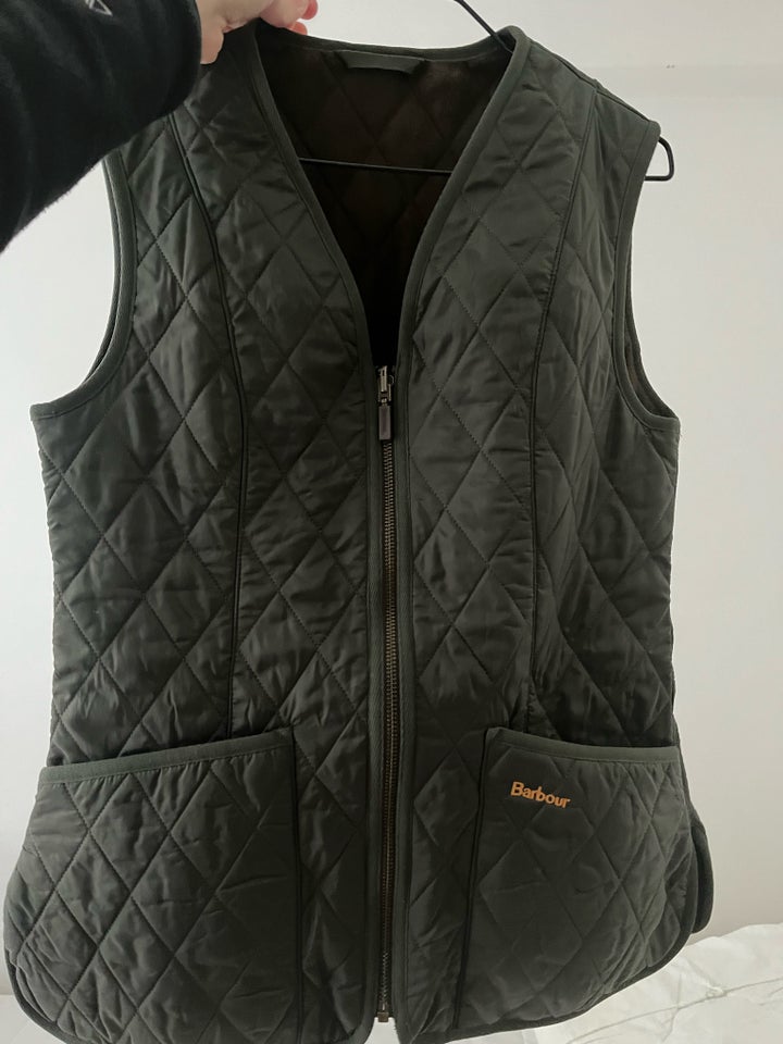 Vest, str. 36, Barbour