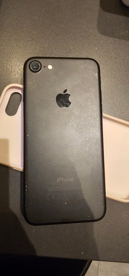 iPhone 7, 128 GB, sort