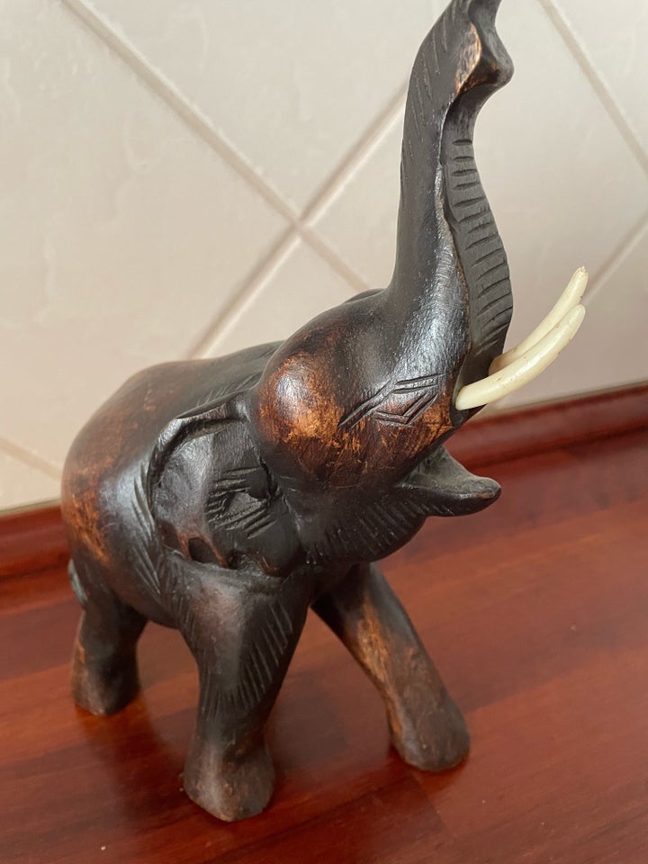 Træ elefant