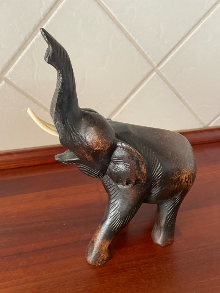 Træ elefant