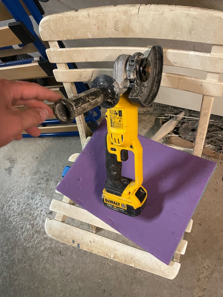 Vinkelsliber, Dewalt