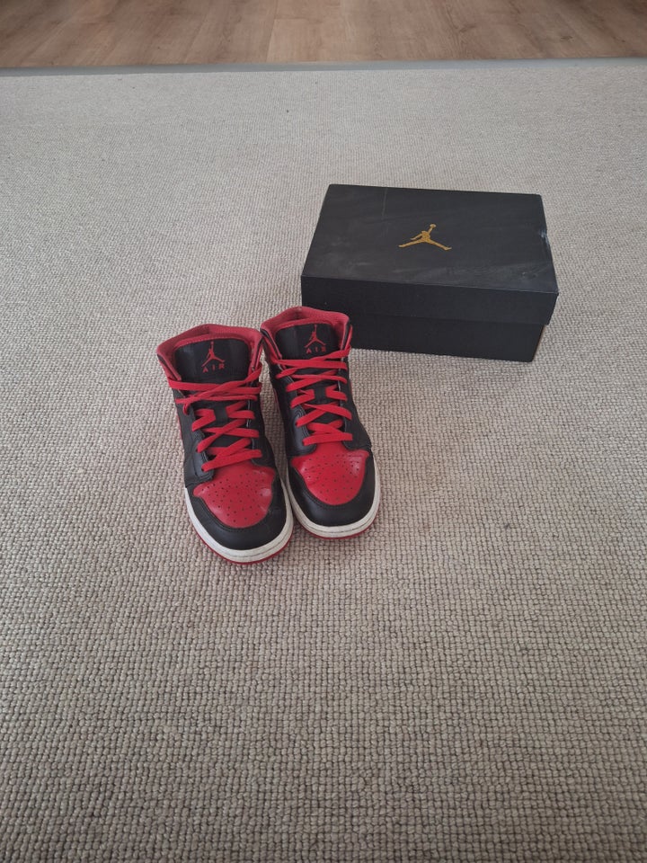 Sneakers, air jordan, str. 37,5