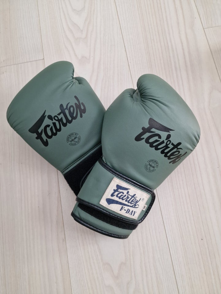 Bokseudstyr Fairtex "F-Day"