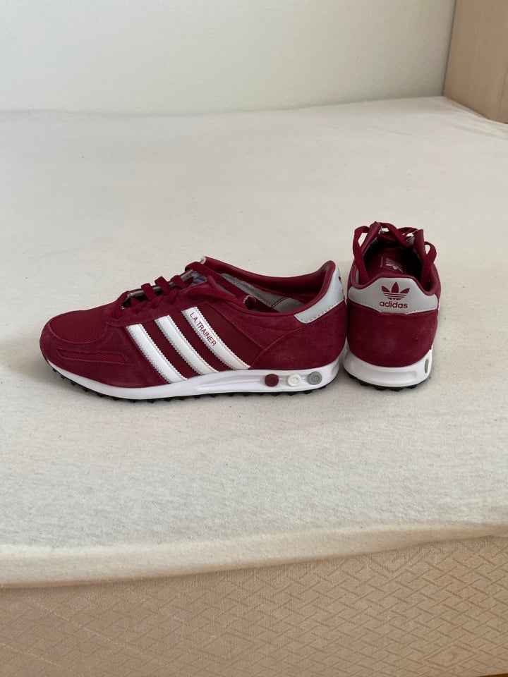 Adidas la trainer sko str 4...