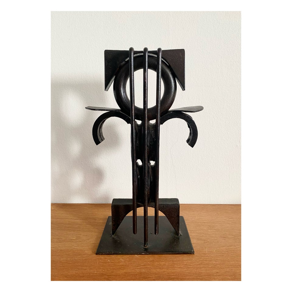 Metal skulptur, motiv: Abstrakt