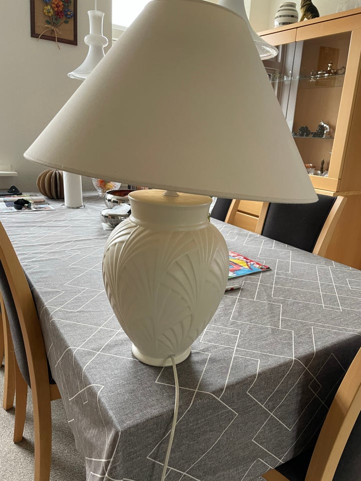 Lampe, Stentøj