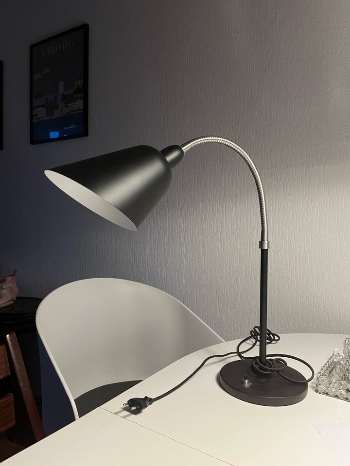 Lampe, Arne Jacobsen AJ8