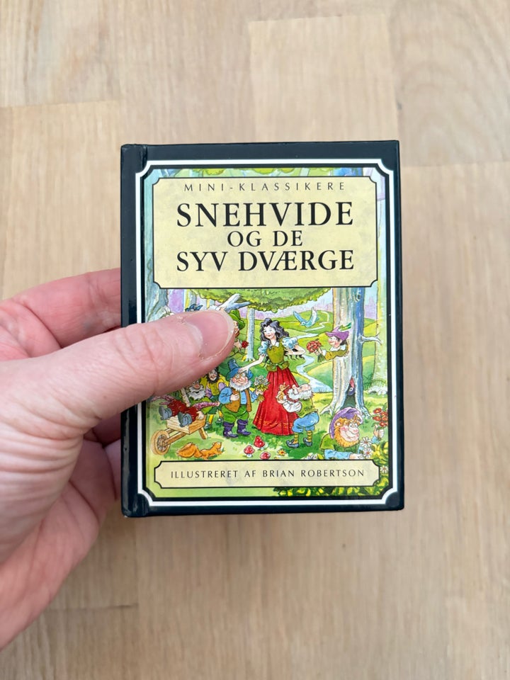 Snehvide og de syv dværge, Minibog