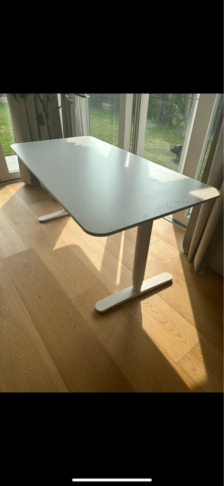 Skrivebord Ikea b: 140 d: 80