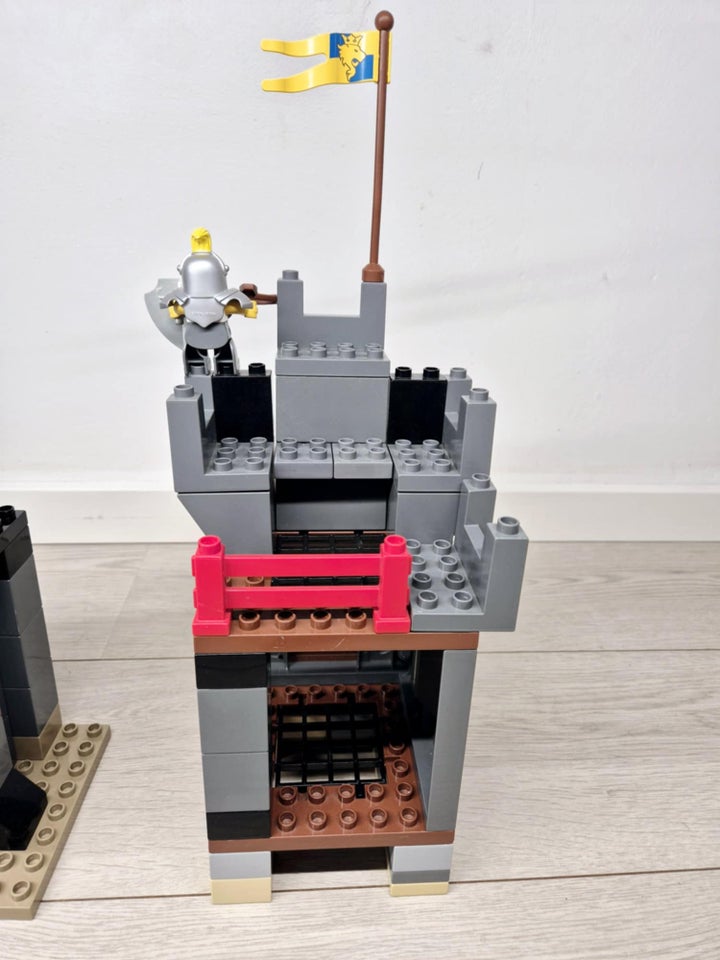 Lego Duplo, Borg sæt nr. 4777