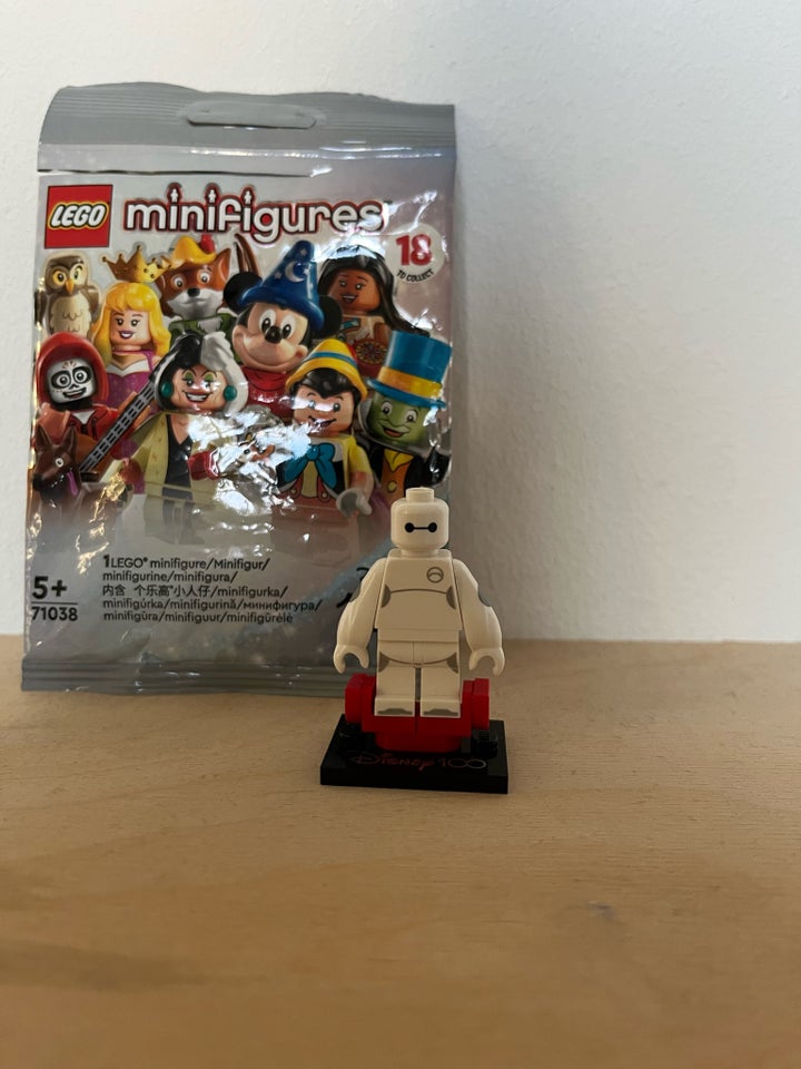 Lego Minifigures 71038