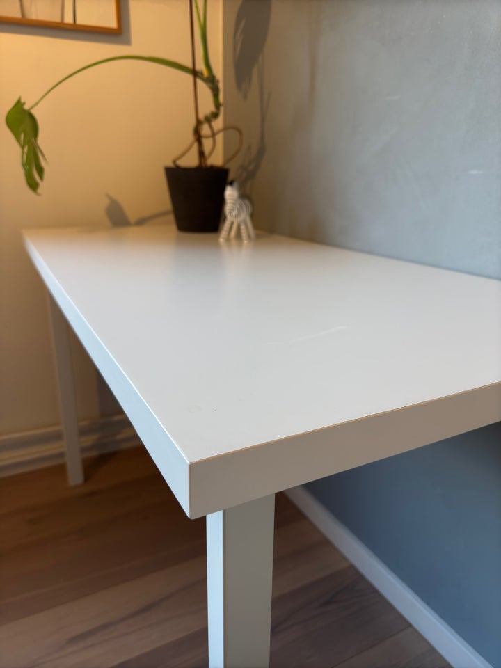 Skrivebord, IKEA, b: 120 d: 60