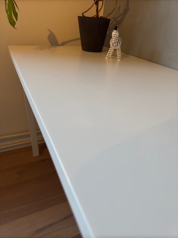 Skrivebord, IKEA, b: 120 d: 60