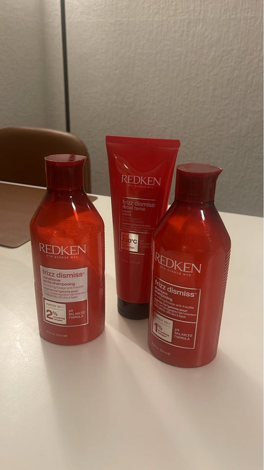 Hårpleje og tilbehør, REDKEN frizz