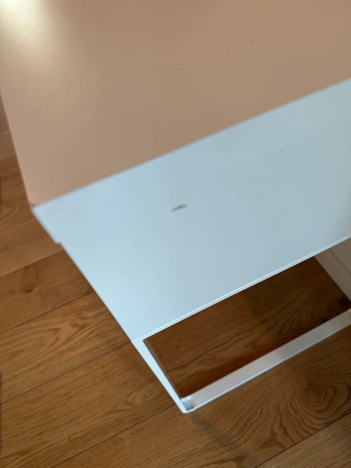 Skrivebord, Ikea, b: 73 d: 50 h: 75