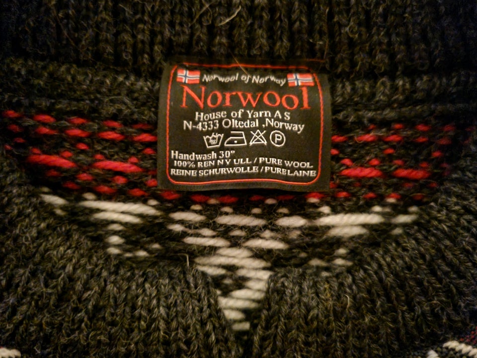 Cardigan, Norwool, str. 38