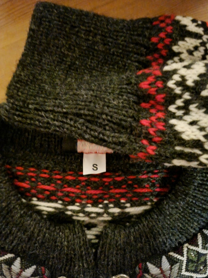 Cardigan, Norwool, str. 38