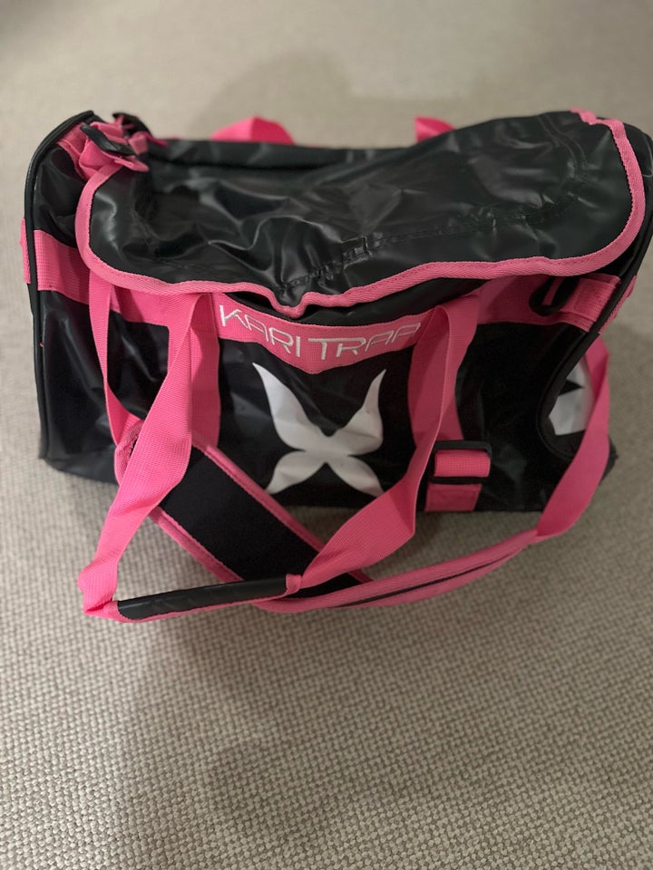 Dufflebag, Kari Traa