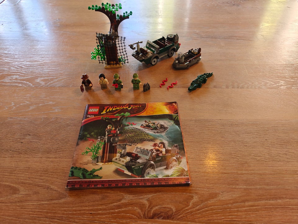 Lego Indiana Jones, 7625