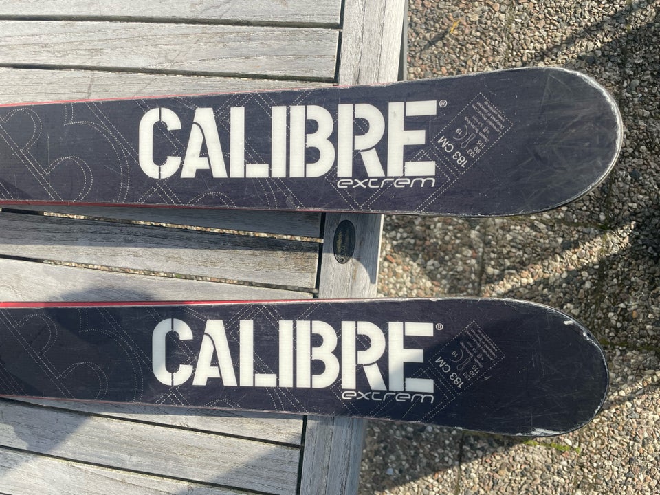 Twin-tip ski, Calibre Extrem, str.