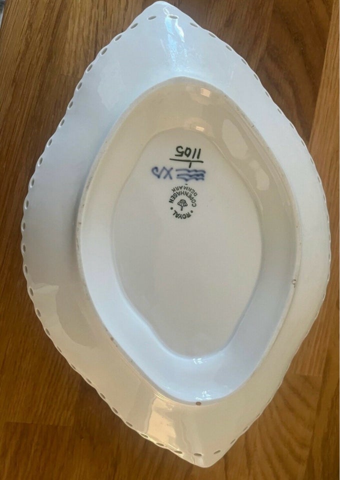 Porcelæn Sovseskål musselmalet