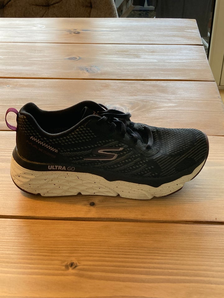 Fitnesssko Sketchers str 35-36