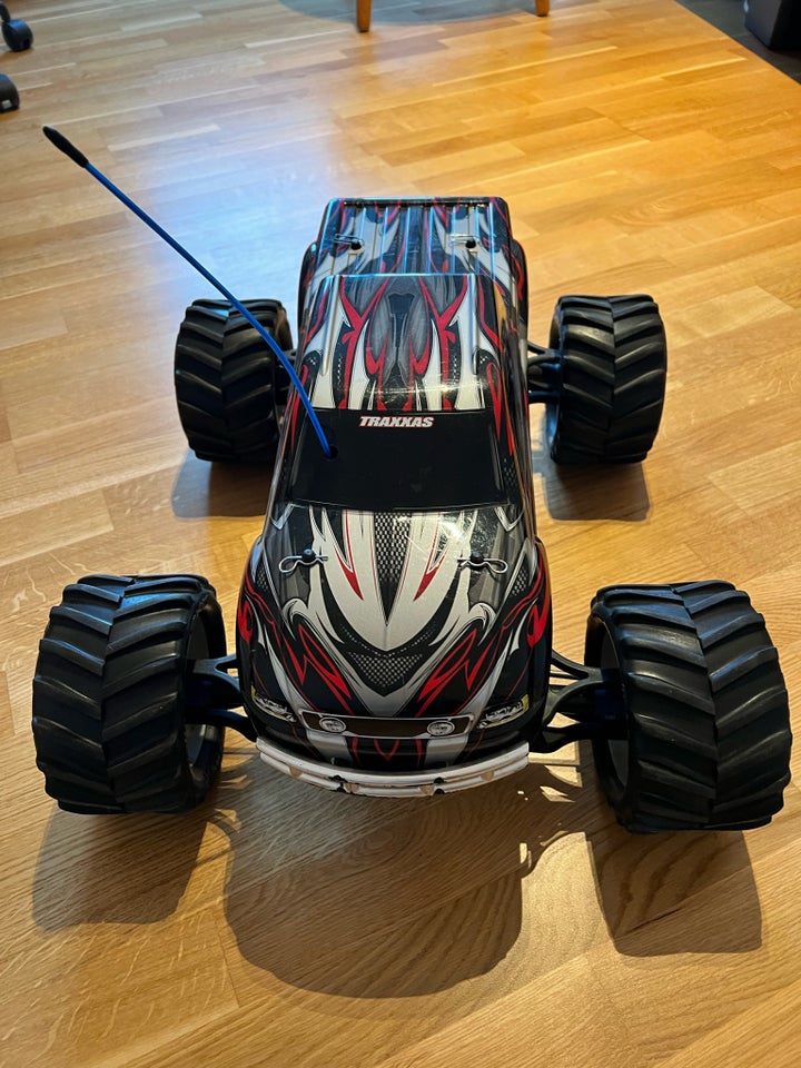 Fjernstyret bil, TRAXXAS E-MAXX