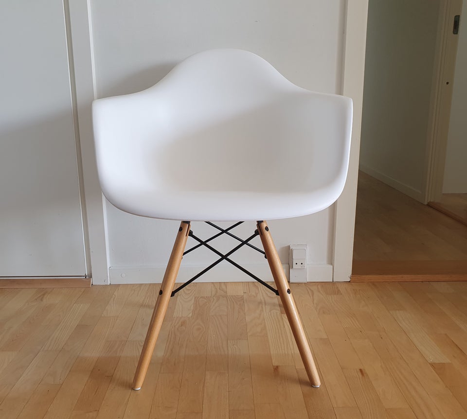 Eames Lænestol / spisestuestole