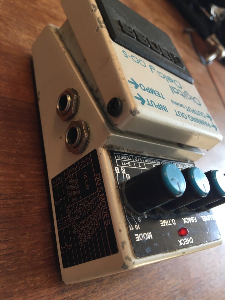 Delaypedal, Boss DD5