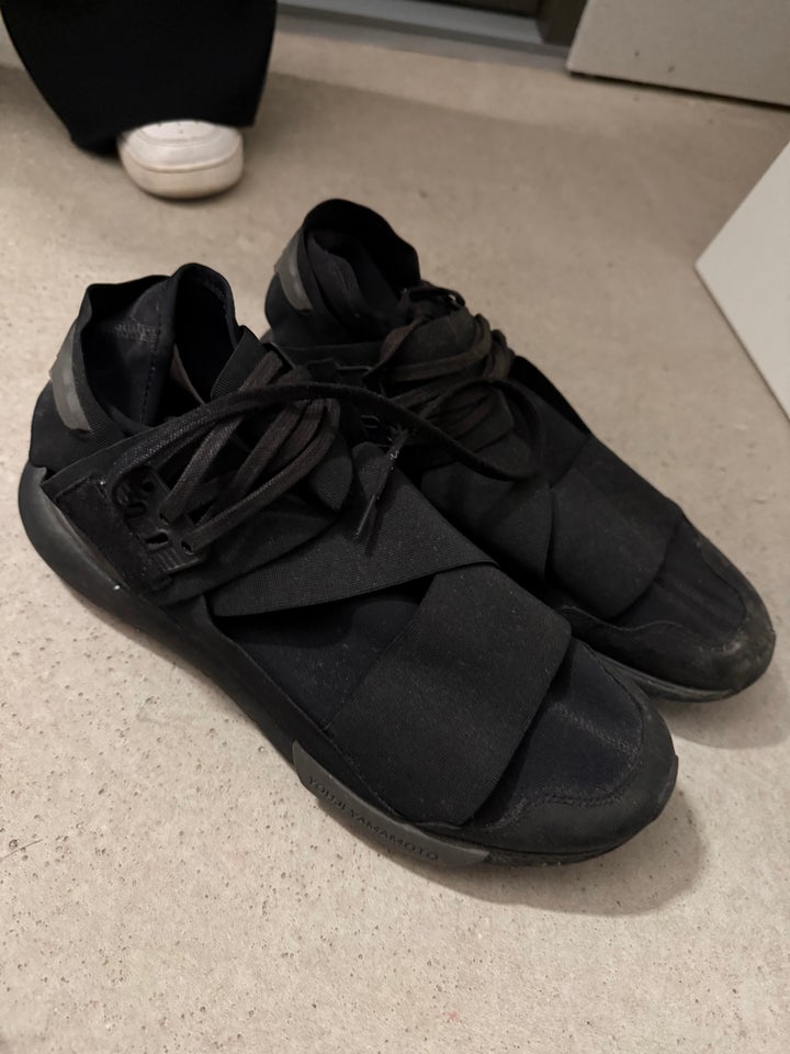 Sneakers, Y-3, str. 45