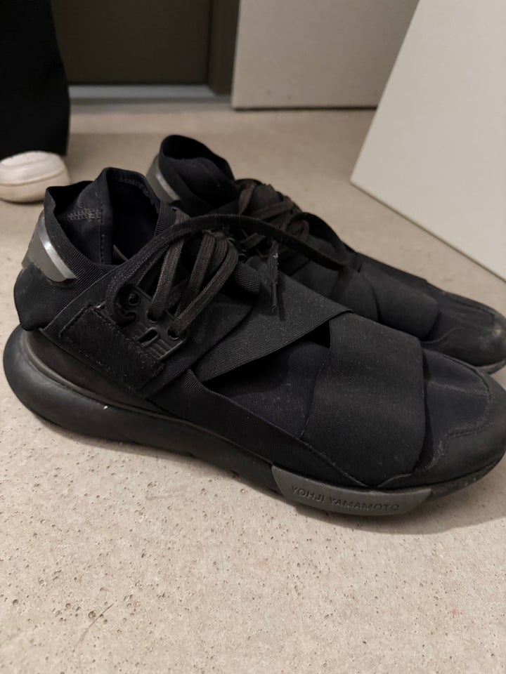 Sneakers, Y-3, str. 45