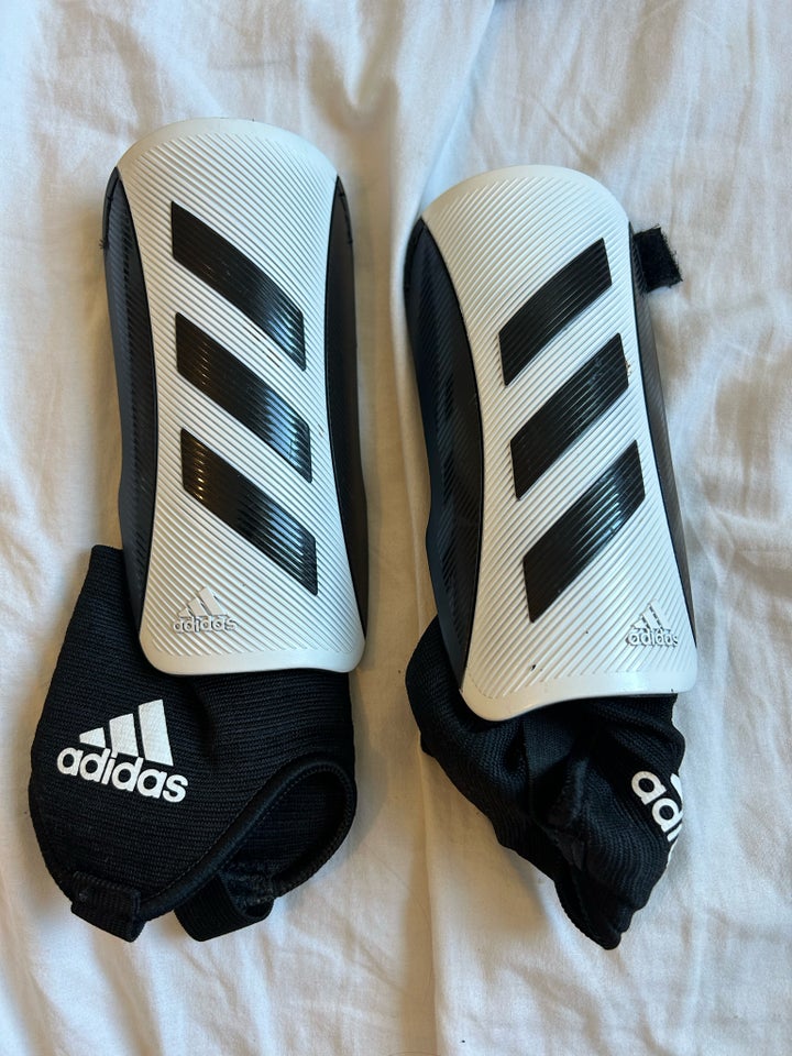 Benskinner Adidas fodbold