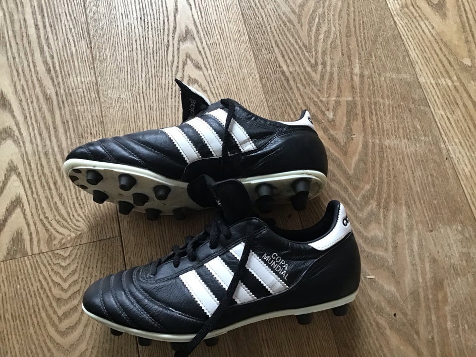 Fodboldstøvler, Adidas Copa