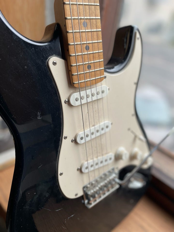 Elguitar, Behringer Stratocaster