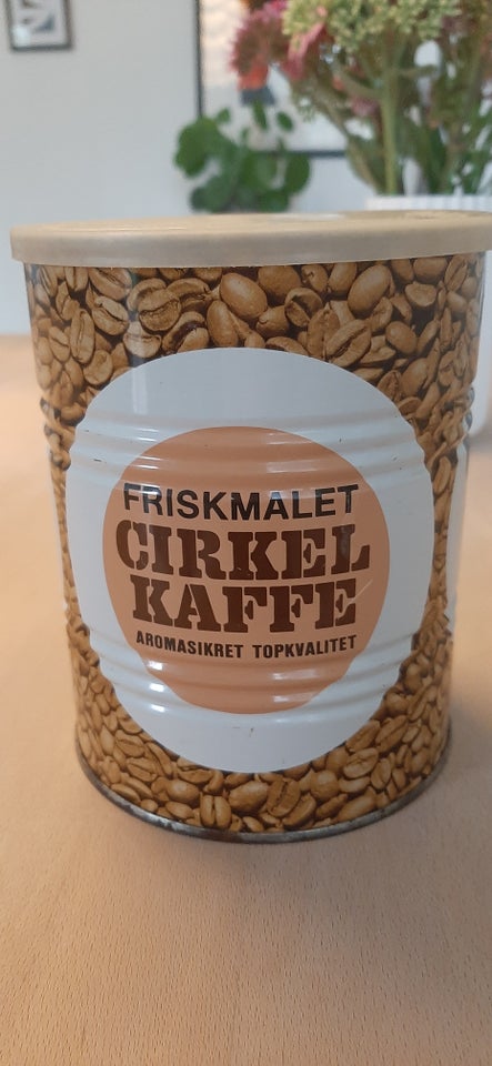 Cirkel kaffedåse.