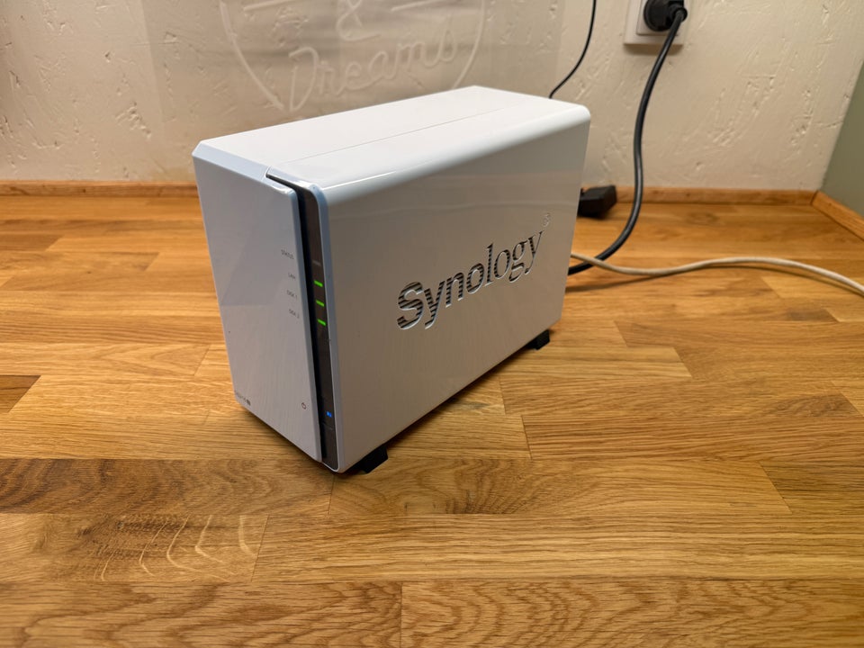 NAS, Synology DS 216j, God